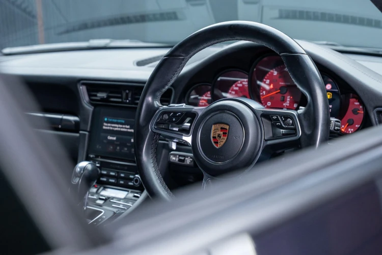 Vehicle Image 35