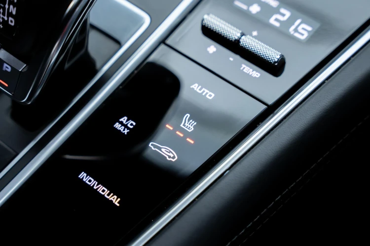 Vehicle Image 20