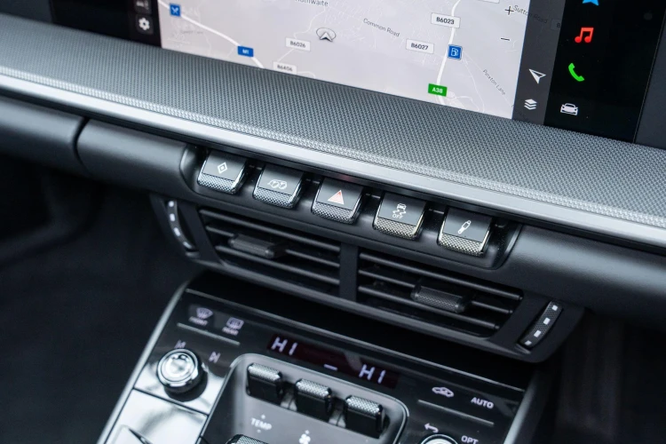 Vehicle Image 30