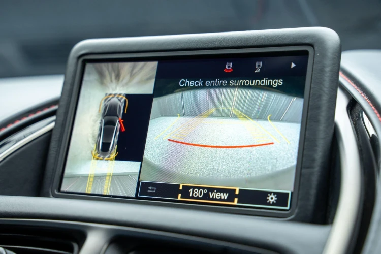 Vehicle Image 6