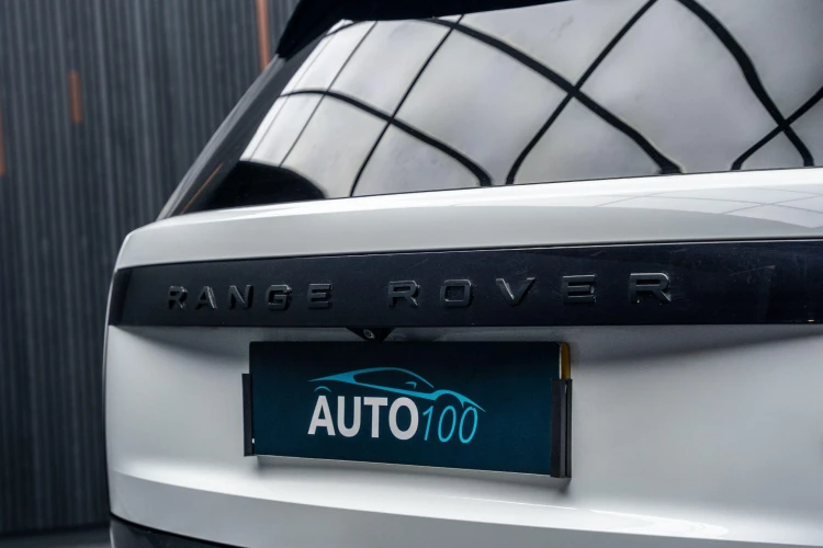 Vehicle Image 25