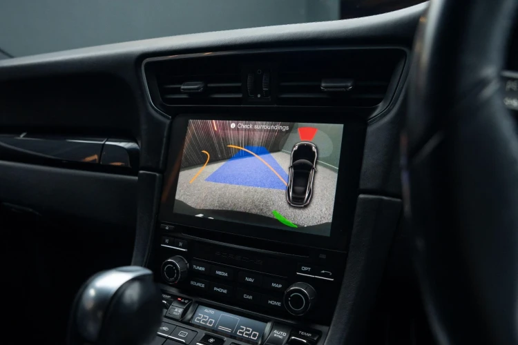 Vehicle Image 8