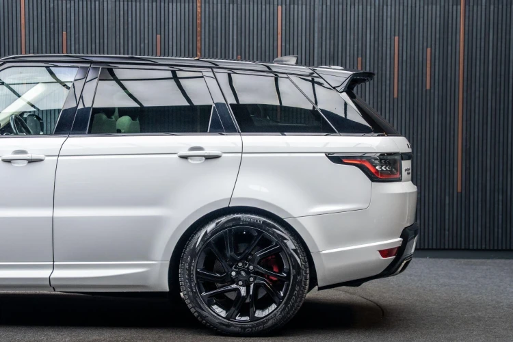 Vehicle Image 15