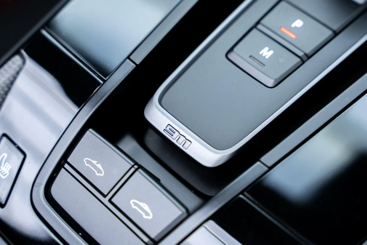 Vehicle Image 36
