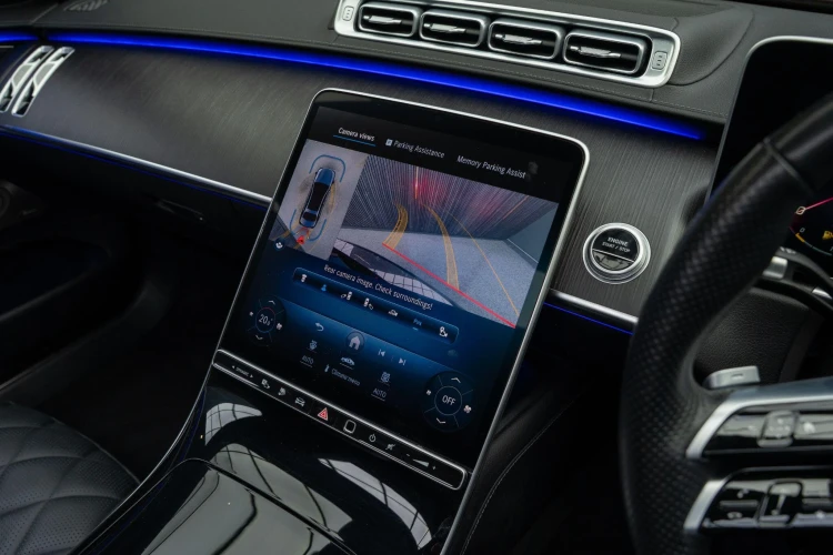 Vehicle Image 8