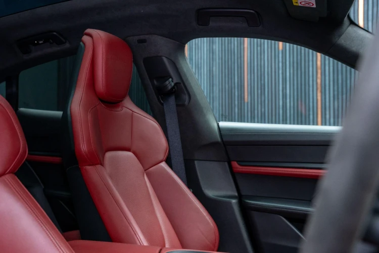 Vehicle Image 31