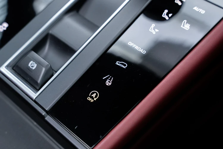 Vehicle Image 20