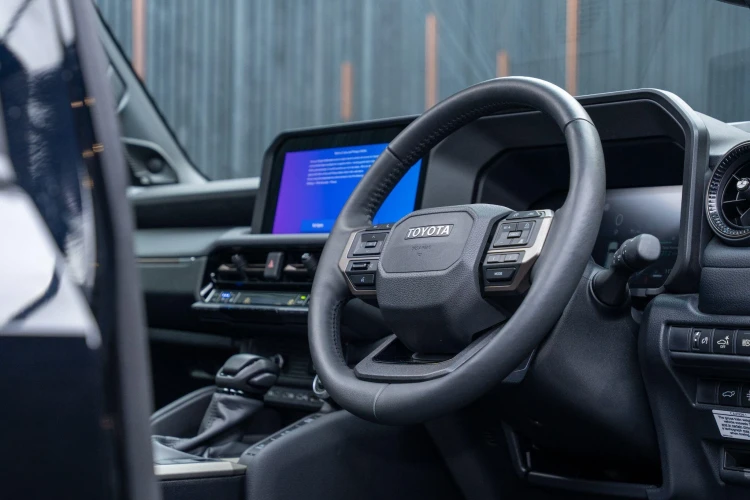 Vehicle Image 35