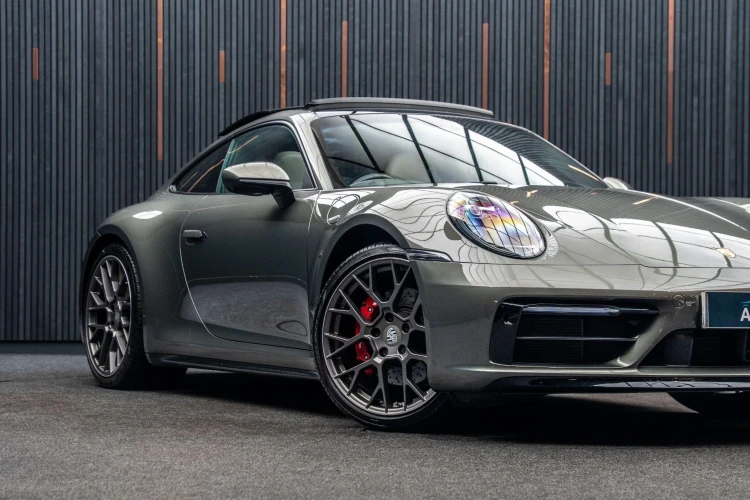 Vehicle Image 7