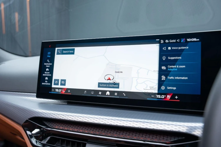 Vehicle Image 8