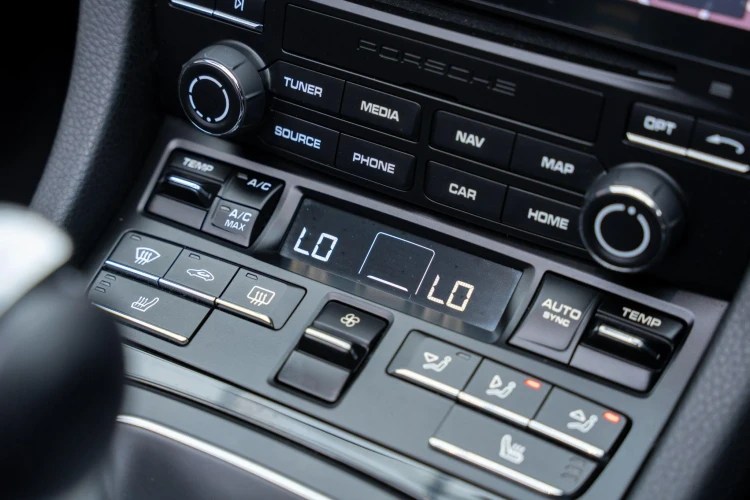 Vehicle Image 20