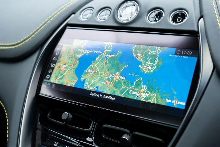 Vehicle Image 8
