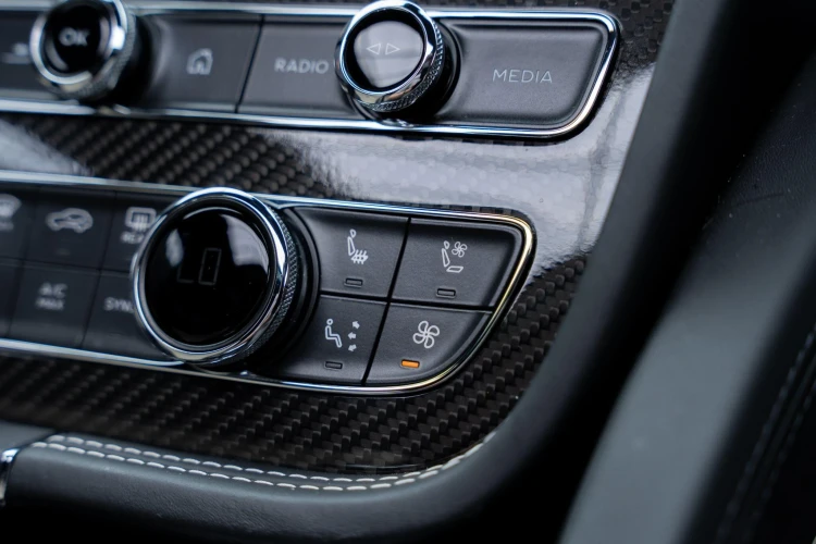 Vehicle Image 20
