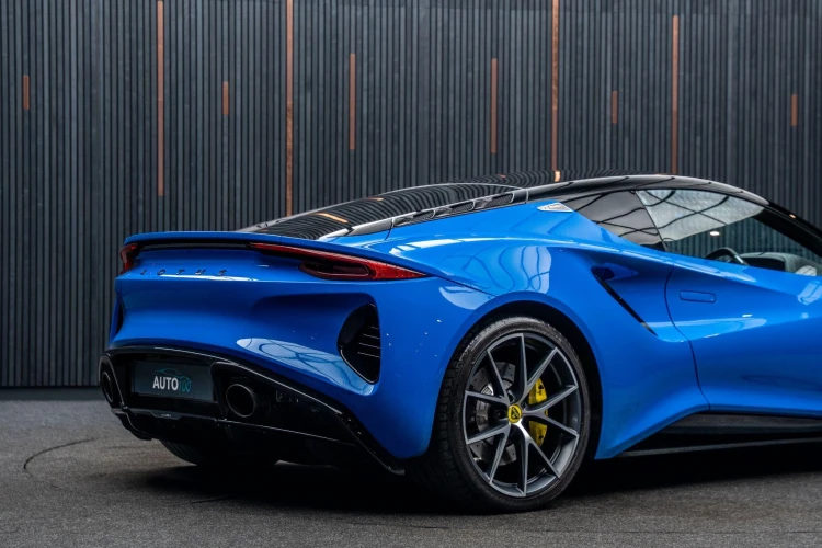 Vehicle Image 21