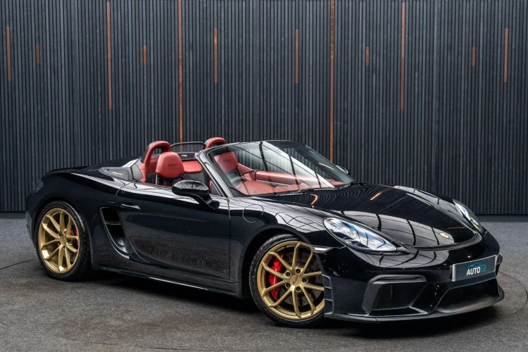 Vehicle Image 9