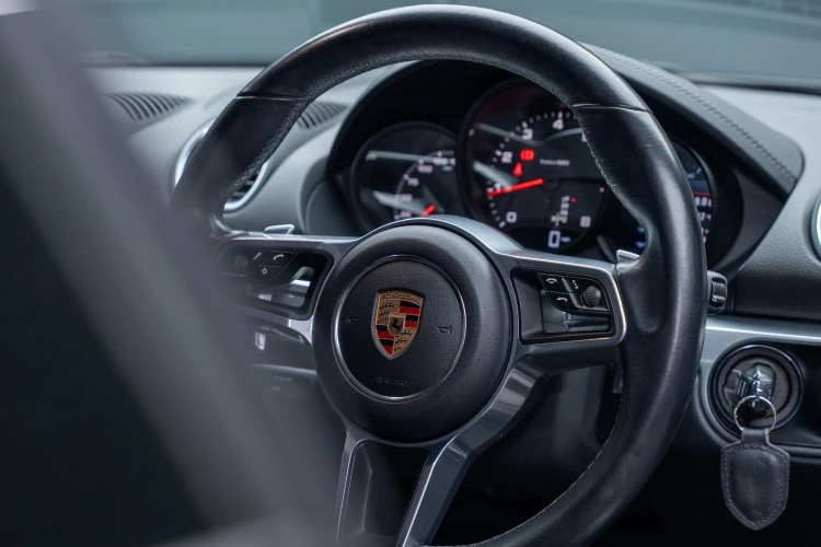 Vehicle Image 35