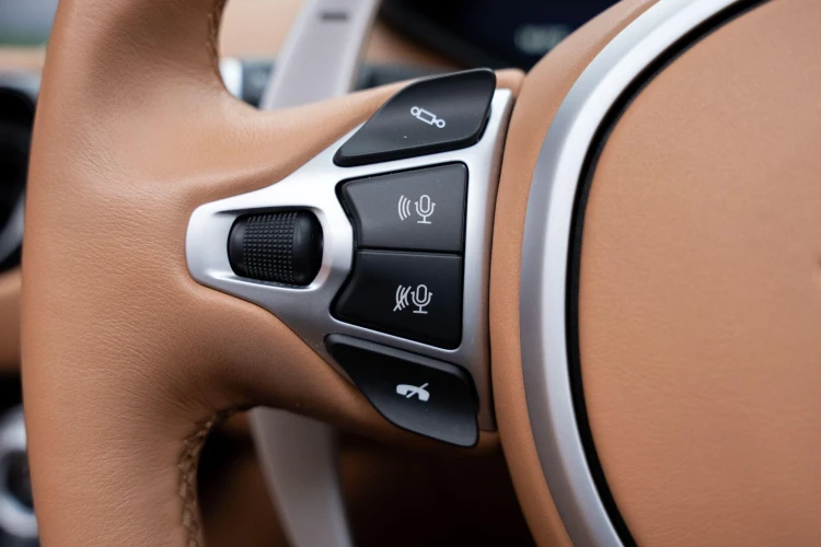 Vehicle Image 30