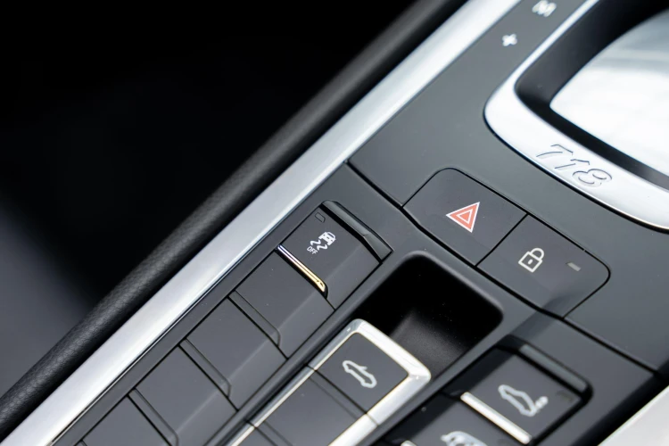 Vehicle Image 30