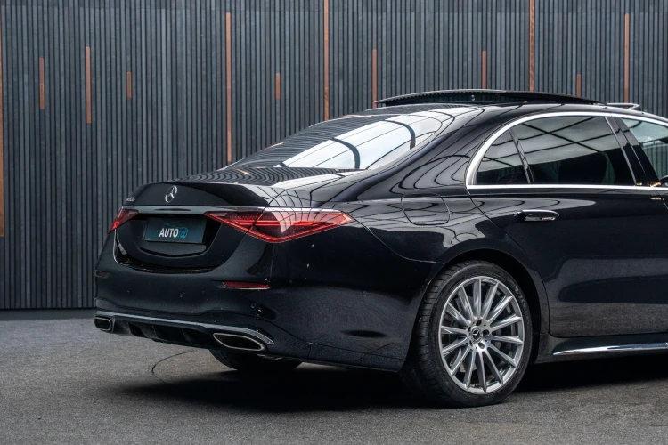 Vehicle Image 21