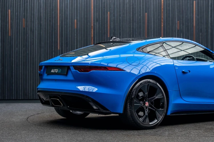 Vehicle Image 21