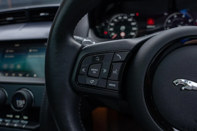Vehicle Image 22