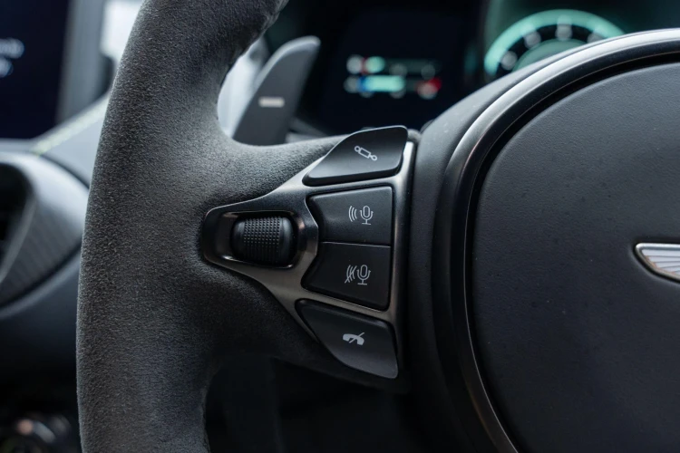 Vehicle Image 22