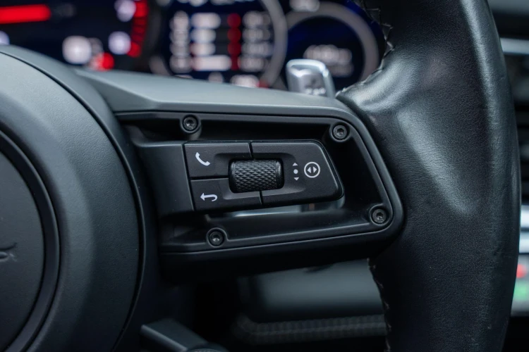 Vehicle Image 37