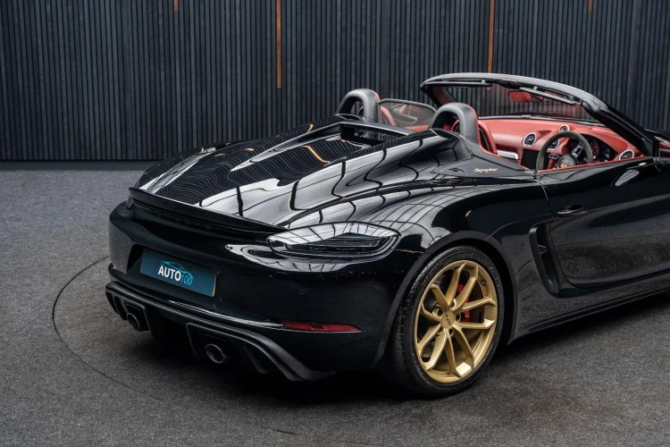 Vehicle Image 27