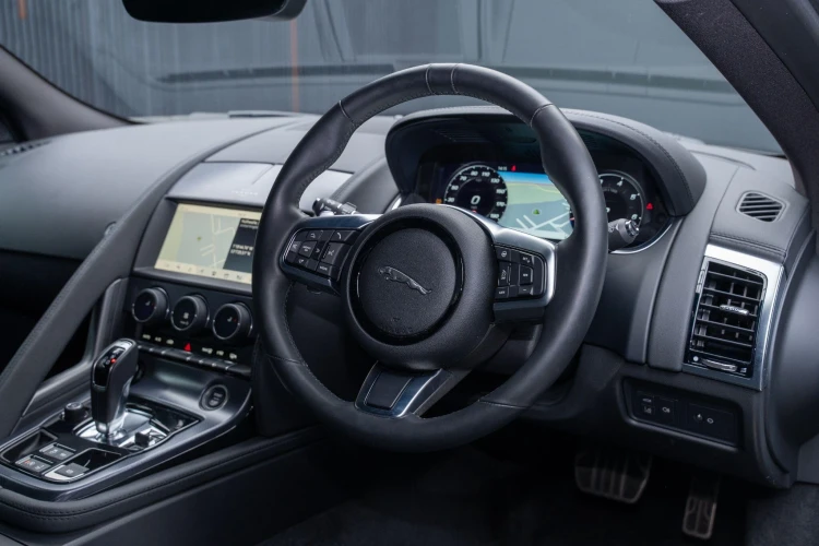 Vehicle Image 4