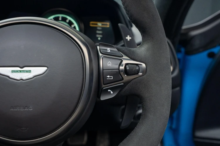 Vehicle Image 22