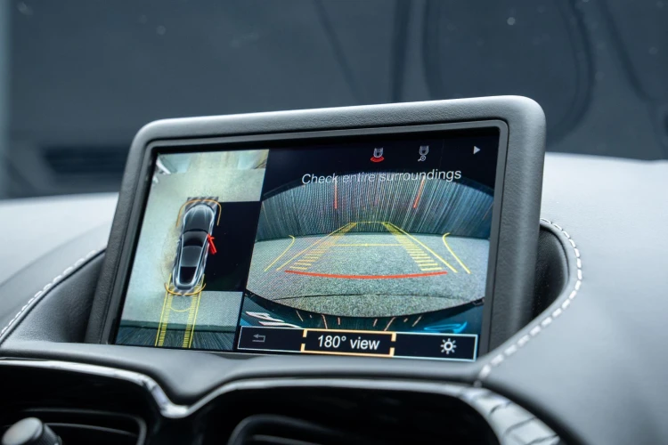 Vehicle Image 6