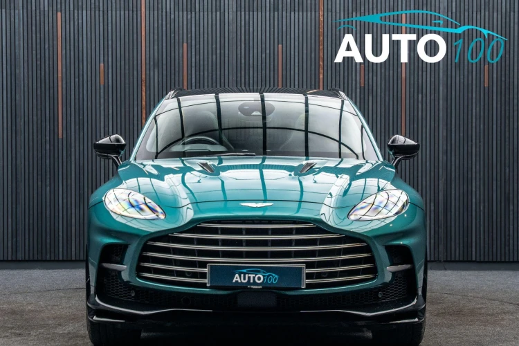 Vehicle Image 9