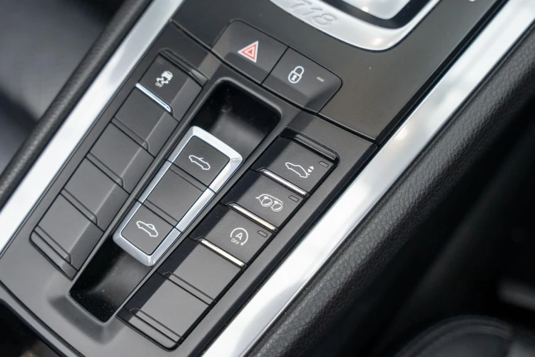 Vehicle Image 33