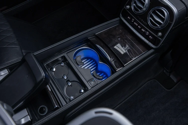 Vehicle Image 46