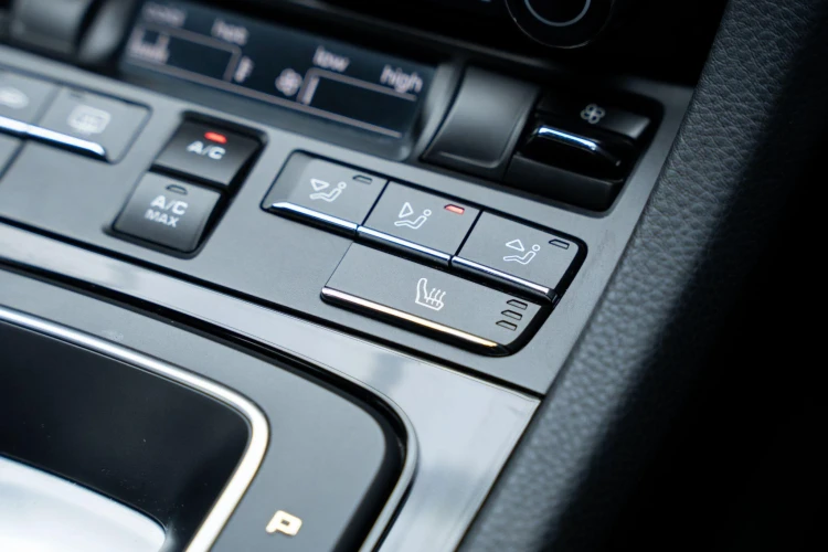 Vehicle Image 20