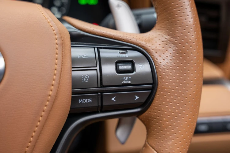 Vehicle Image 30