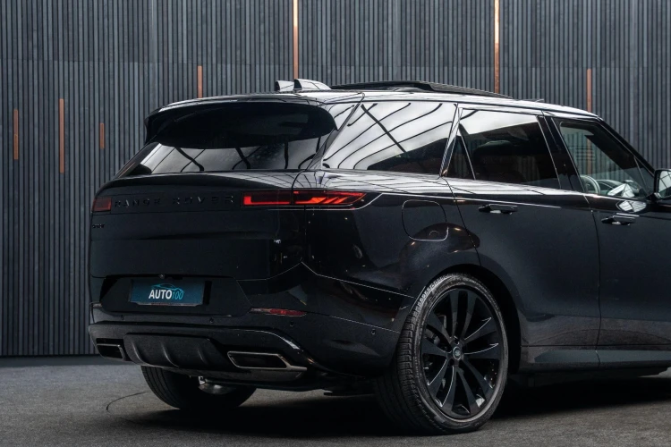 Vehicle Image 21