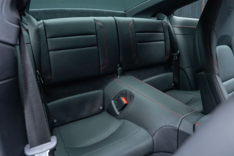 Vehicle Image 14