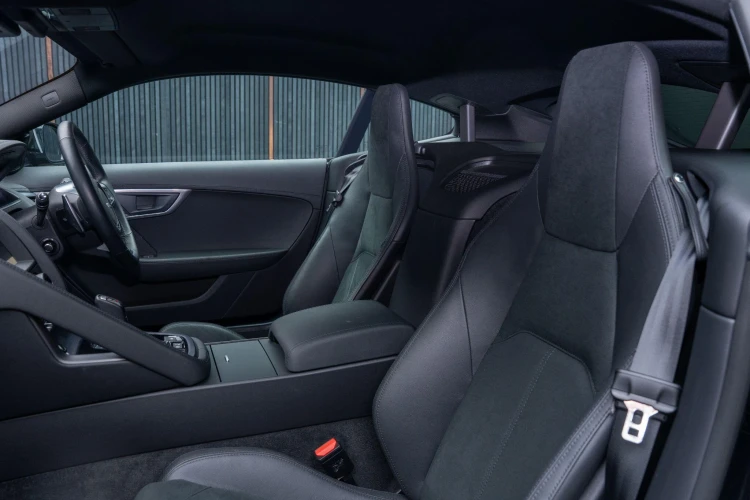 Vehicle Image 39