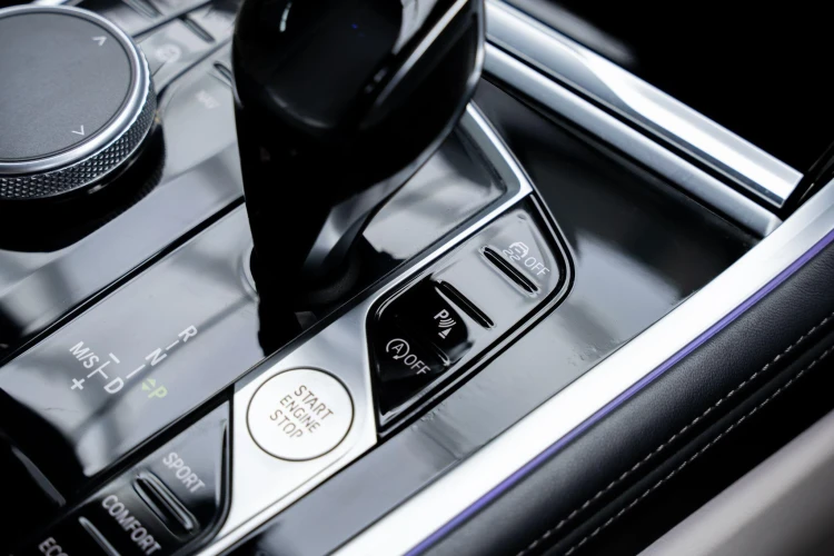 Vehicle Image 30