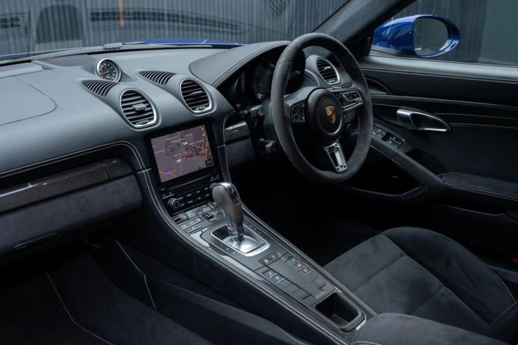 Vehicle Image 37