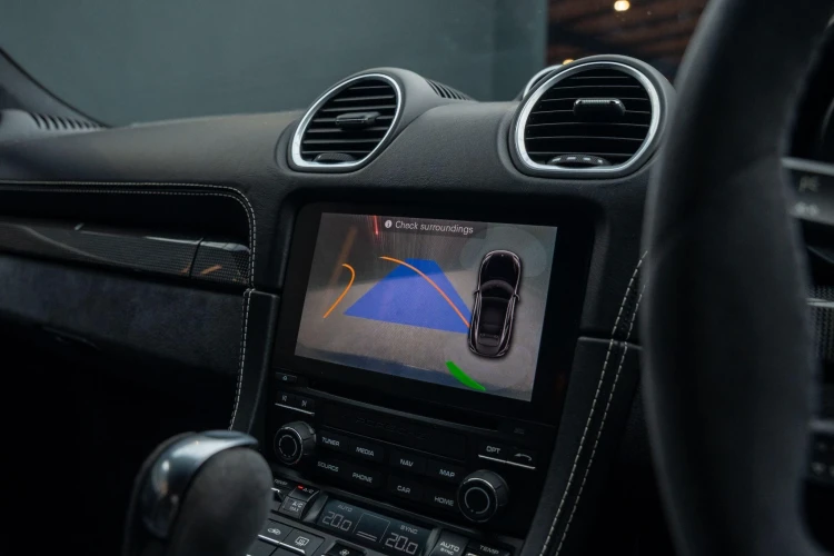 Vehicle Image 10