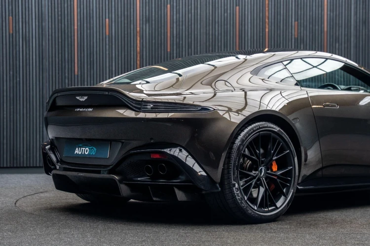 Vehicle Image 21