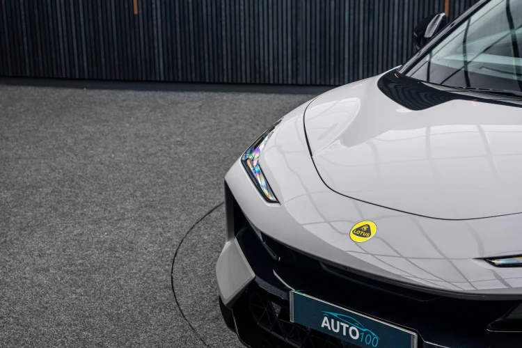 Vehicle Image 23