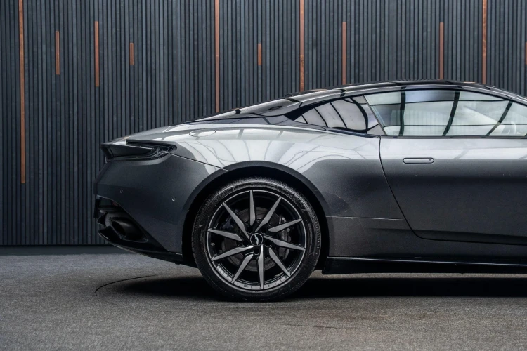 Vehicle Image 20