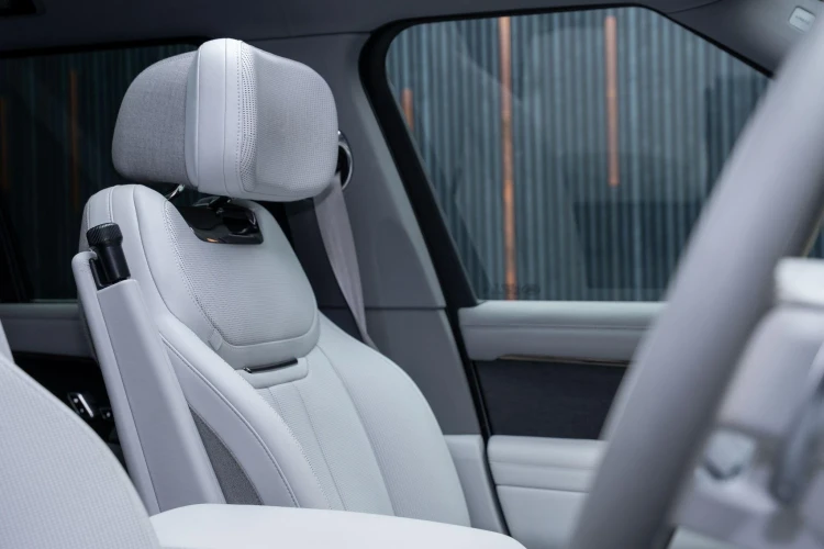 Vehicle Image 36