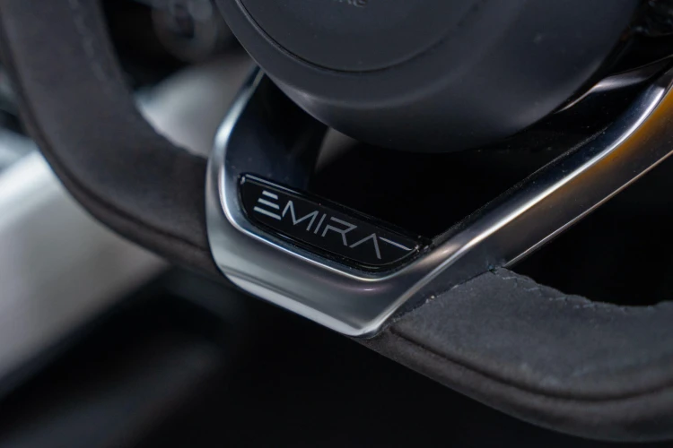 Vehicle Image 30