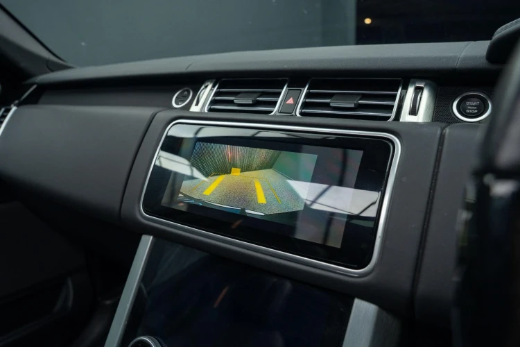 Vehicle Image 8