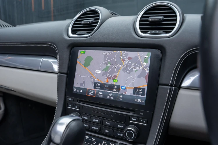 Vehicle Image 8