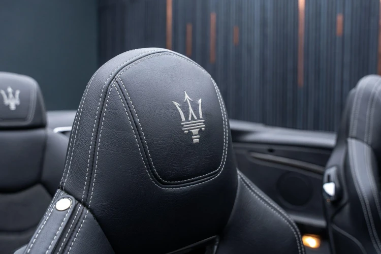 Vehicle Image 36